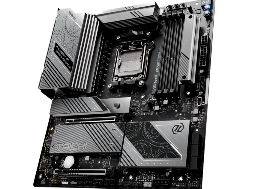 ASRock X870E Taichi White anakart yolda