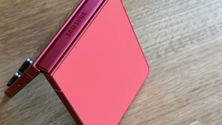 Samsung katlanabilir modellerde yapay zeka ile dolandırıcılık tespiti sunacak