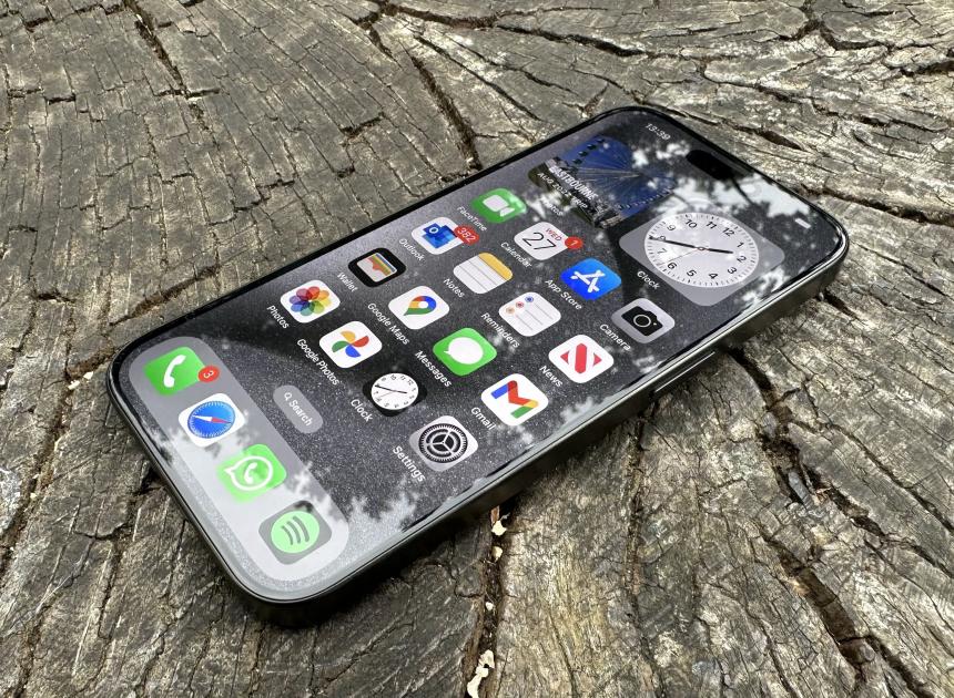 Apple iPhone Air satışlarından memnun değil