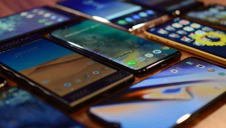 Avrupa’da akıllı telefon satışları yükseldi, ancak sektör için alarm zilleri çalıyor