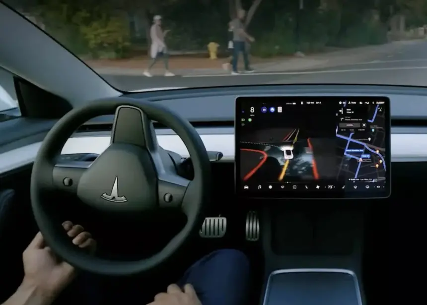 Eski Tesla çalışanları: Tam Otonom Sürüş sistemi iddia edildiği kadar hazır değil