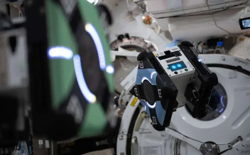 ISS’deki Astrobee yapay zeka ile uzay görevleri için güçlü bir adım atıyor