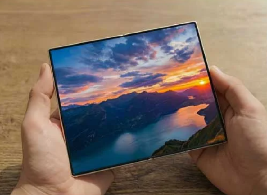 Samsung geniş ekranlı katlanabilir telefon üzerinde çalışıyor