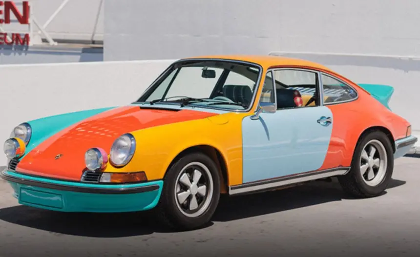 Porsche 911 Carrera 2.7 RS yeni tasarımıyla büyülüyor