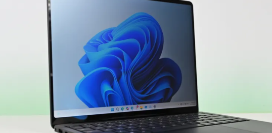 Microsoft, en iyi Surface Laptop modelini üretmemekle eleştiriliyor