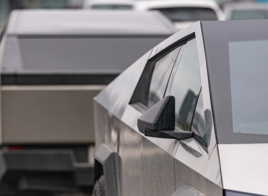 Tesla Cybertruck yine geri çağrıldı: bu kez tekerleklerin fırlama riski ortaya çıktı