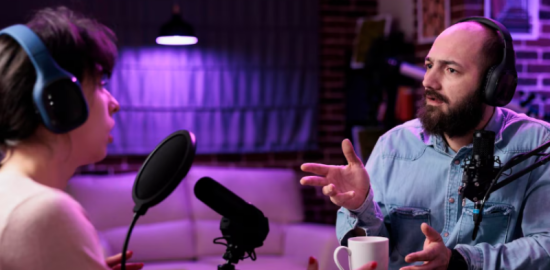 2025 podcast dünyasının zirvesindeki programlar