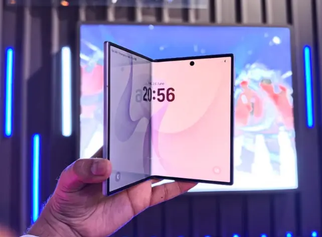 Samsung Galaxy Z Fold 8 tanıtıldı: Daha hafif tasarım ve geniş ekran deneyimiyle geliyor