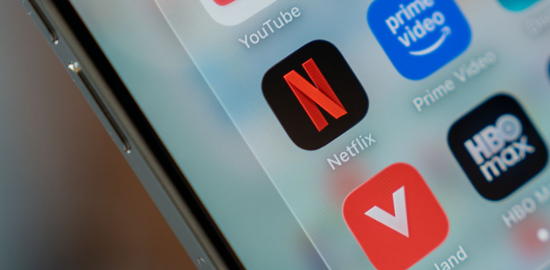 Netflix yeni tasarım ile değişiyor: mobil deneyim nasıl dönüşecek?