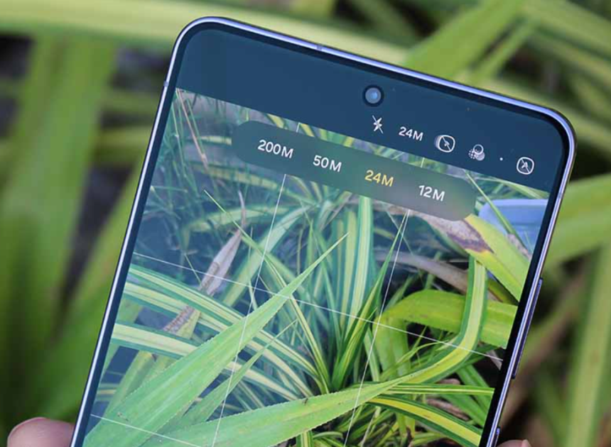 Samsung, kaldırdığı kamera özelliğini geri getirmeyi değerlendiriyor
