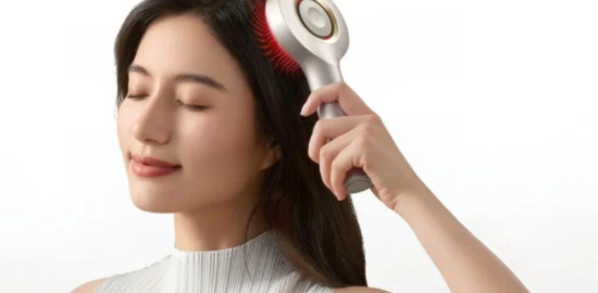 Xiaomi grafen ısıtmalı ve uygulama kontrollü akıllı masaj tarağını tanıttı