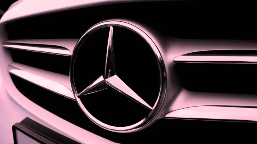 Mercedes-Benz ile araçta video konferans dönemi başlıyor