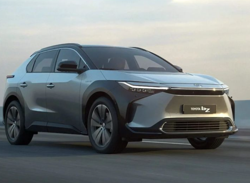Dünyanın ilk tamamen katı hal bataryalı elektrikli aracı Toyota ile geliyor!
