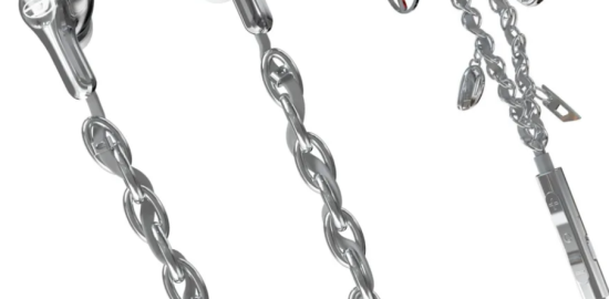 Diesel 60458 zincirli tasarımıyla 2000’leri geri getirdi