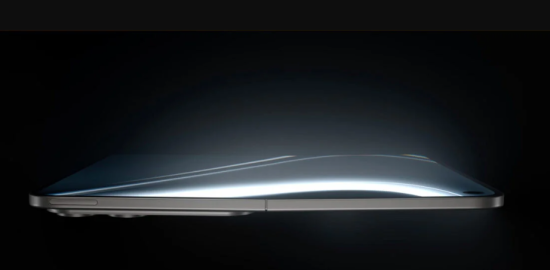 Samsung, katlanabilir iPhone için 3 milyon OLED panel üretimine başladı