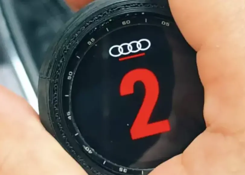 Audi A4 B5 için çılgın mod: Bir Reddit kullanıcısı vites topuzuna akıllı saat yerleştirdi