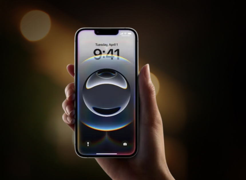 iPhone 17e çentikli tasarımla gelebilir