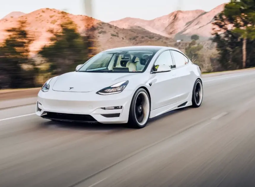 Tesla batarya değişim maliyeti isyan ettirdi