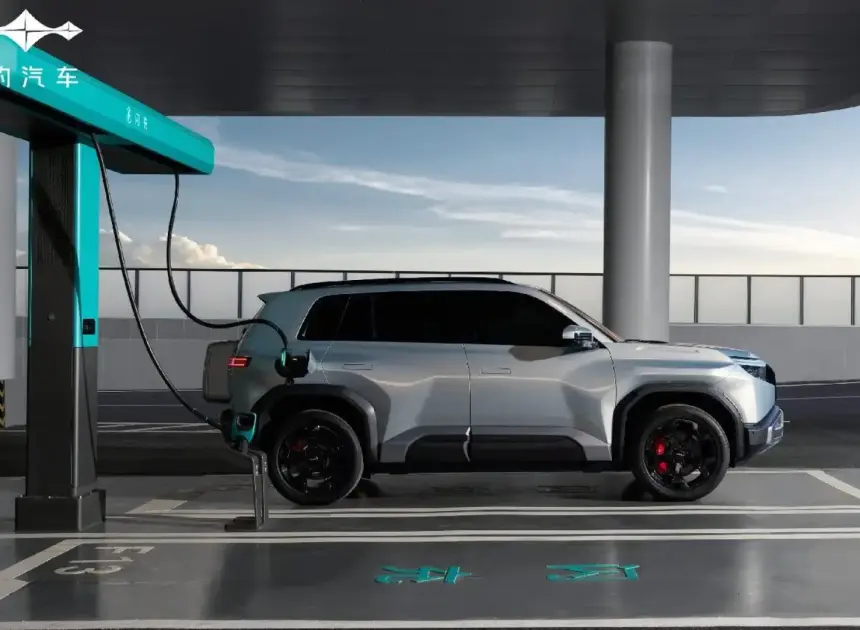 BYD'nin yeni elektrikli SUV'u 5 dakikada yüzde 70 şarj kapasitesine ulaşıyor