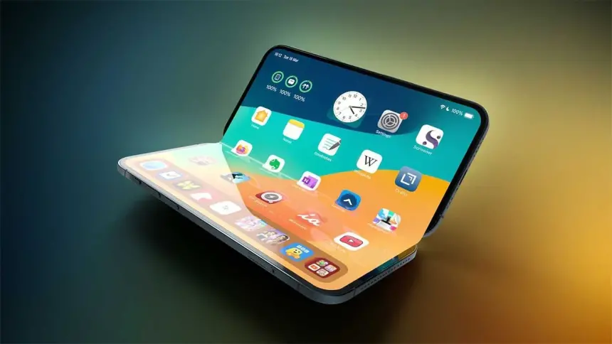 Katlanabilir iPhone modelinin çıkış tarihi ve fiyatı belli oluyor