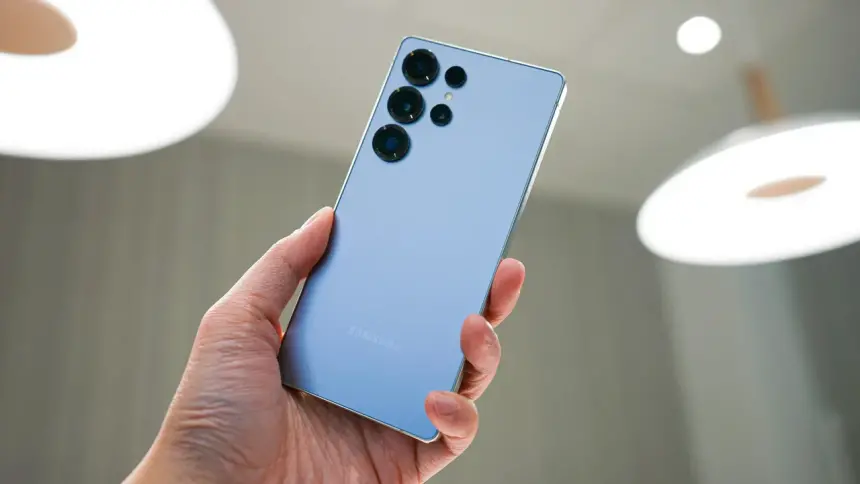 Samsung One UI 8.5’in kilit ekranı tamamen yenileniyor